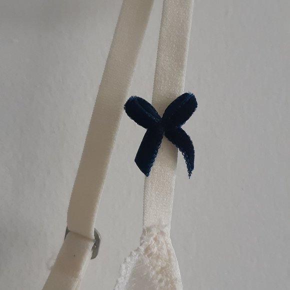 Gilly Hicks See Through Lace Balconet Push 'Em Up Bra 34B - Picture 6 of 7